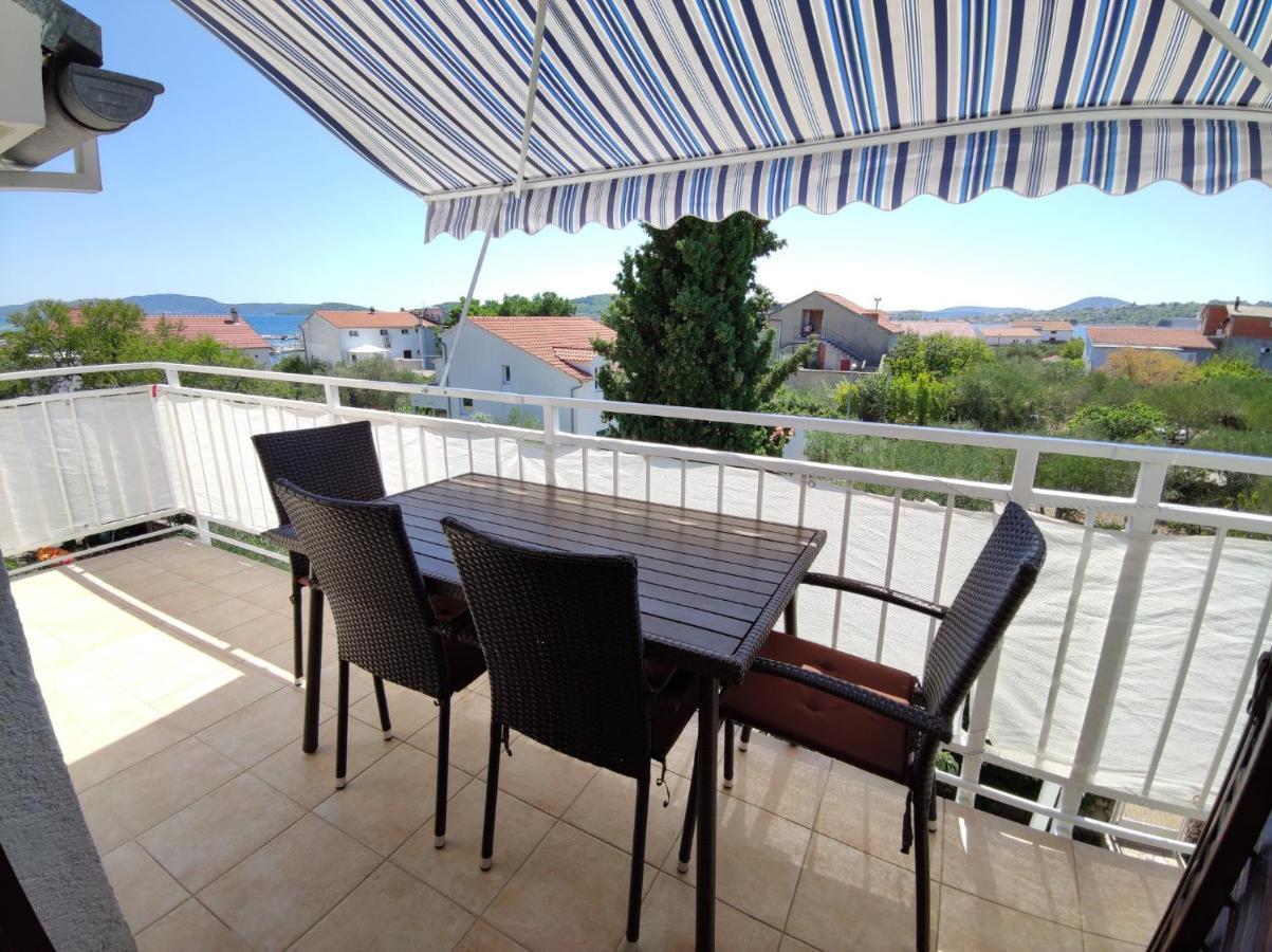 Apartments Vodice Srima Екстериор снимка