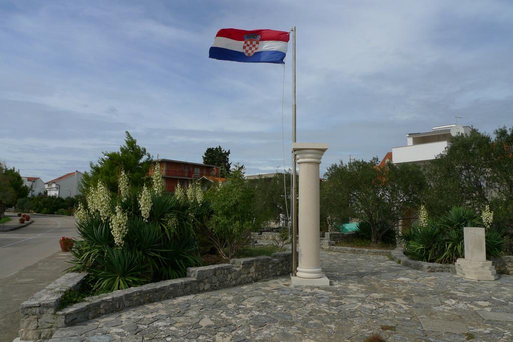 Apartments Vodice Srima Стая снимка